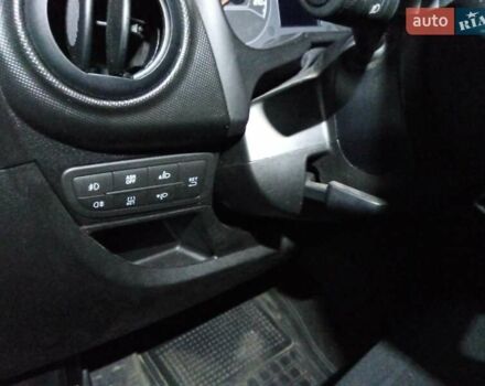 Белый Фиат Кубо, объемом двигателя 1.37 л и пробегом 30 тыс. км за 10600 $, фото 16 на Automoto.ua