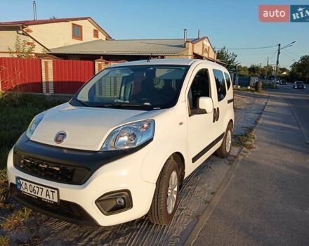 Белый Фиат Кубо, объемом двигателя 1.37 л и пробегом 30 тыс. км за 10600 $, фото 2 на Automoto.ua