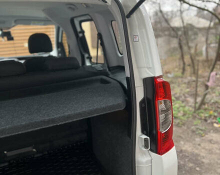 Белый Фиат Кубо, объемом двигателя 1.37 л и пробегом 13 тыс. км за 12699 $, фото 38 на Automoto.ua