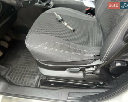 Белый Фиат Кубо, объемом двигателя 1.37 л и пробегом 13 тыс. км за 12699 $, фото 53 на Automoto.ua