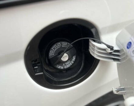 Белый Фиат Кубо, объемом двигателя 1.37 л и пробегом 13 тыс. км за 12699 $, фото 67 на Automoto.ua