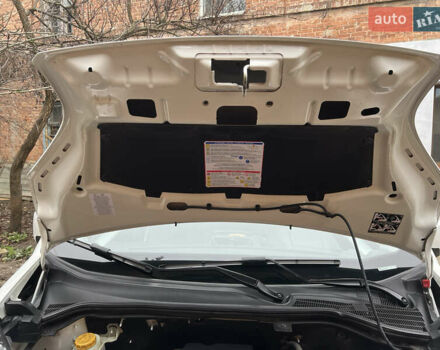 Белый Фиат Кубо, объемом двигателя 1.37 л и пробегом 13 тыс. км за 12699 $, фото 74 на Automoto.ua