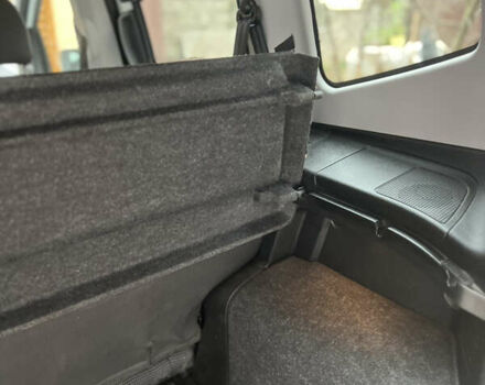 Белый Фиат Кубо, объемом двигателя 1.37 л и пробегом 13 тыс. км за 12699 $, фото 30 на Automoto.ua