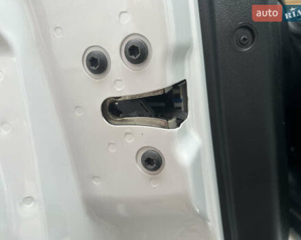 Белый Фиат Кубо, объемом двигателя 1.37 л и пробегом 13 тыс. км за 12699 $, фото 48 на Automoto.ua