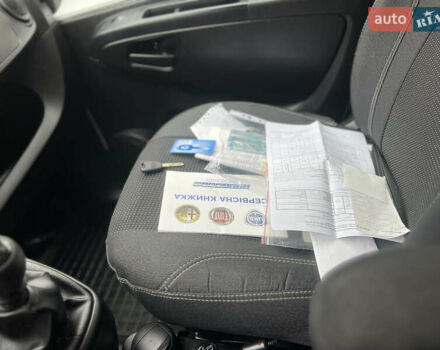 Белый Фиат Кубо, объемом двигателя 1.37 л и пробегом 13 тыс. км за 12699 $, фото 49 на Automoto.ua