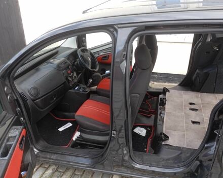 Фиат Кубо 2012 в Киеве на Automoto.ua Черный Фиат Кубо, объемом двигателя 0 л и пробегом 134 тыс. км за 2500 $, фото 6 на Automoto.ua
