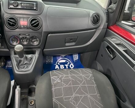 Красный Фиат Кубо, объемом двигателя 1.4 л и пробегом 211 тыс. км за 5600 $, фото 10 на Automoto.ua