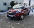 Красный Фиат Кубо, объемом двигателя 1.4 л и пробегом 289 тыс. км за 5995 $, фото 1 на Automoto.ua