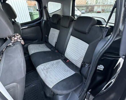 Фіат Кубо, об'ємом двигуна 1.4 л та пробігом 370 тис. км за 4200 $, фото 6 на Automoto.ua
