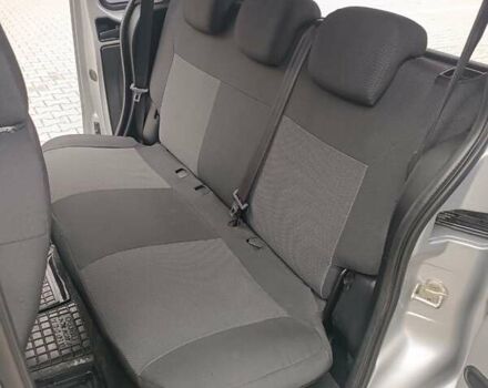 Серый Фиат Кубо, объемом двигателя 1.2 л и пробегом 144 тыс. км за 6500 $, фото 5 на Automoto.ua