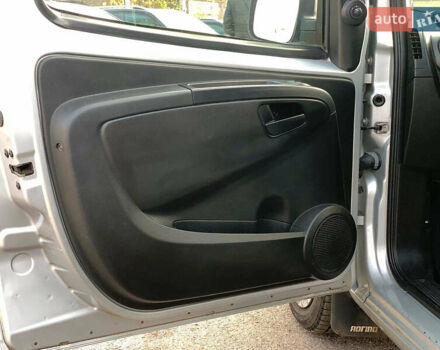 Серый Фиат Кубо, объемом двигателя 1.3 л и пробегом 155 тыс. км за 6690 $, фото 17 на Automoto.ua