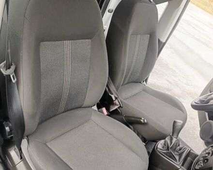 Серый Фиат Кубо, объемом двигателя 1.3 л и пробегом 103 тыс. км за 9200 $, фото 21 на Automoto.ua