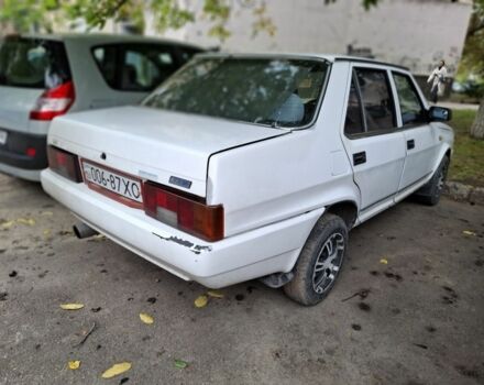 Белый Фиат Регата, объемом двигателя 1.7 л и пробегом 250 тыс. км за 1300 $, фото 7 на Automoto.ua