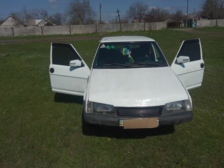 Фіат Ритмо 1984 у Кам'янське (Дніпродзержинськ) на Automoto.ua Білий Фіат Ритмо, об'ємом двигуна 1.5 л та пробігом 254 тис. км за 652 $, фото 1 на Automoto.ua