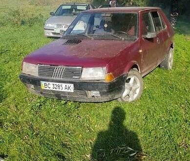Фіат Ритмо 1987 у Львові на Automoto.ua Червоний Фіат Ритмо, об'ємом двигуна 0 л та пробігом 1 тис. км за 650 $, фото 1 на Automoto.ua