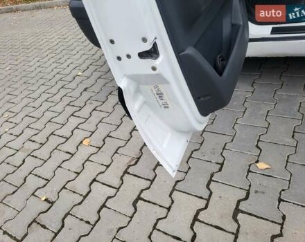 Белый Фиат Скудо, объемом двигателя 2 л и пробегом 300 тыс. км за 3600 $, фото 66 на Automoto.ua