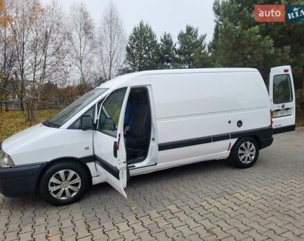 Белый Фиат Скудо, объемом двигателя 2 л и пробегом 300 тыс. км за 3600 $, фото 47 на Automoto.ua