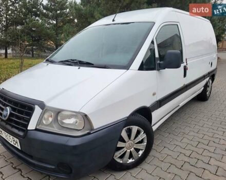 Белый Фиат Скудо, объемом двигателя 2 л и пробегом 300 тыс. км за 3600 $, фото 1 на Automoto.ua