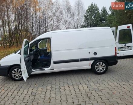 Белый Фиат Скудо, объемом двигателя 2 л и пробегом 300 тыс. км за 3600 $, фото 49 на Automoto.ua