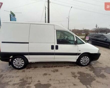 Белый Фиат Скудо, объемом двигателя 2 л и пробегом 289 тыс. км за 3500 $, фото 3 на Automoto.ua