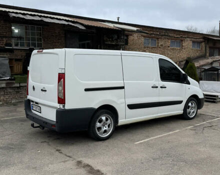 Белый Фиат Скудо, объемом двигателя 2 л и пробегом 260 тыс. км за 8200 $, фото 3 на Automoto.ua