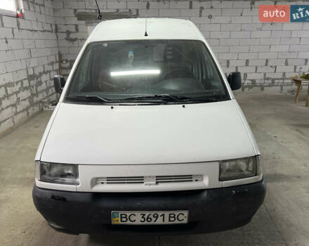 Білий Фіат Скудо, об'ємом двигуна 1.91 л та пробігом 400 тис. км за 2000 $, фото 1 на Automoto.ua