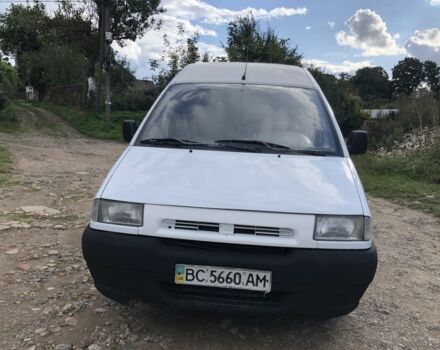 Белый Фиат Скудо, объемом двигателя 1.9 л и пробегом 350 тыс. км за 2500 $, фото 1 на Automoto.ua