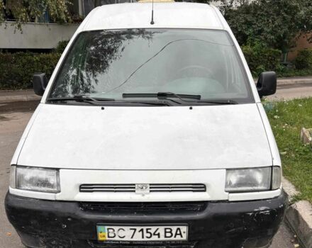 Белый Фиат Скудо, объемом двигателя 2 л и пробегом 350 тыс. км за 1500 $, фото 1 на Automoto.ua