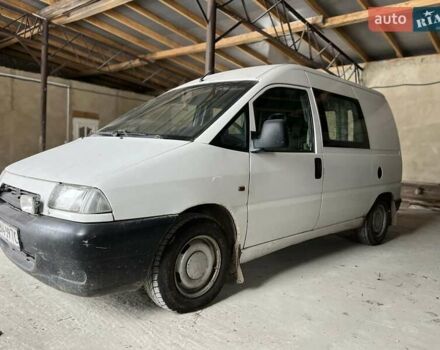 Белый Фиат Скудо, объемом двигателя 1.9 л и пробегом 310 тыс. км за 2100 $, фото 1 на Automoto.ua