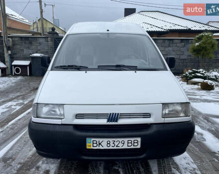 Белый Фиат Скудо, объемом двигателя 1.9 л и пробегом 300 тыс. км за 2950 $, фото 2 на Automoto.ua