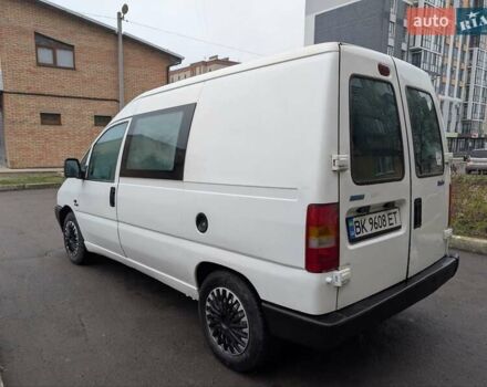 Белый Фиат Скудо, объемом двигателя 2 л и пробегом 300 тыс. км за 2950 $, фото 6 на Automoto.ua