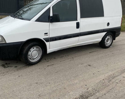 Белый Фиат Скудо, объемом двигателя 2 л и пробегом 230 тыс. км за 4300 $, фото 2 на Automoto.ua