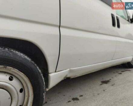 Белый Фиат Скудо, объемом двигателя 2 л и пробегом 248 тыс. км за 3800 $, фото 2 на Automoto.ua