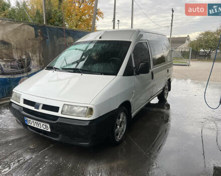 Белый Фиат Скудо, объемом двигателя 2 л и пробегом 300 тыс. км за 3250 $, фото 1 на Automoto.ua