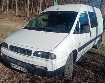 Белый Фиат Скудо, объемом двигателя 2 л и пробегом 300 тыс. км за 4500 $, фото 3 на Automoto.ua