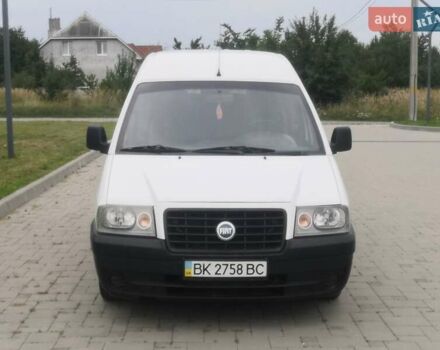 Белый Фиат Скудо, объемом двигателя 2 л и пробегом 262 тыс. км за 4500 $, фото 1 на Automoto.ua
