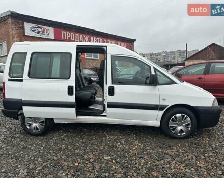 Белый Фиат Скудо, объемом двигателя 2 л и пробегом 352 тыс. км за 4500 $, фото 4 на Automoto.ua