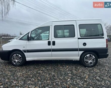 Белый Фиат Скудо, объемом двигателя 2 л и пробегом 352 тыс. км за 4500 $, фото 20 на Automoto.ua