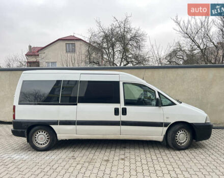 Белый Фиат Скудо, объемом двигателя 2 л и пробегом 299 тыс. км за 3649 $, фото 1 на Automoto.ua