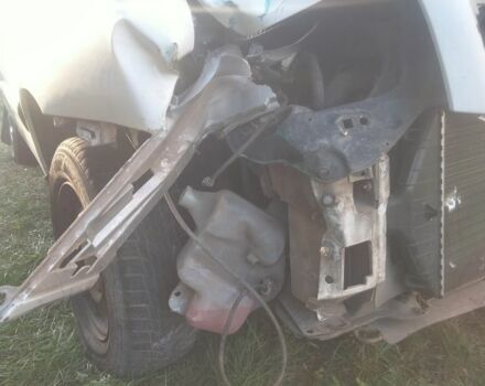 Белый Фиат Скудо, объемом двигателя 2 л и пробегом 320 тыс. км за 2500 $, фото 4 на Automoto.ua