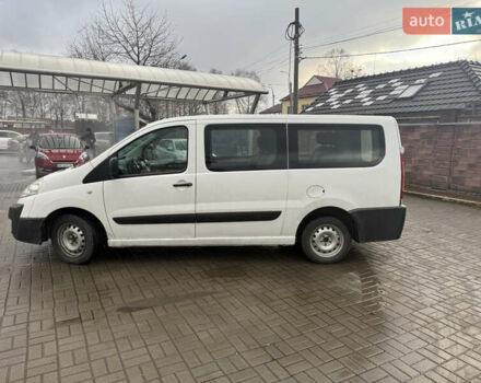 Белый Фиат Скудо, объемом двигателя 2 л и пробегом 398 тыс. км за 5700 $, фото 2 на Automoto.ua