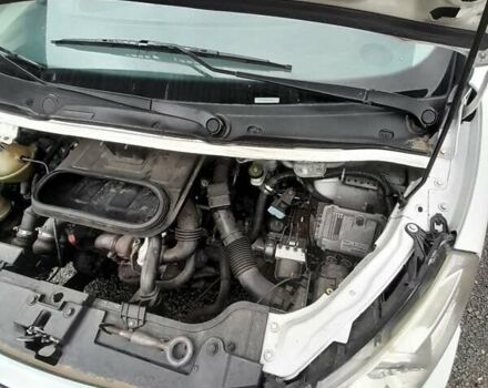 Белый Фиат Скудо, объемом двигателя 1.6 л и пробегом 300 тыс. км за 5900 $, фото 5 на Automoto.ua