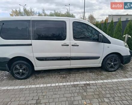 Белый Фиат Скудо, объемом двигателя 1.56 л и пробегом 350 тыс. км за 5000 $, фото 4 на Automoto.ua