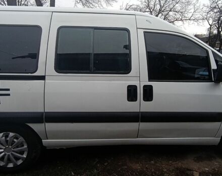 Белый Фиат Скудо, объемом двигателя 2 л и пробегом 323 тыс. км за 3900 $, фото 1 на Automoto.ua