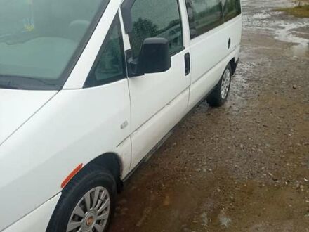 Белый Фиат Скудо, объемом двигателя 1.9 л и пробегом 300 тыс. км за 3000 $, фото 1 на Automoto.ua