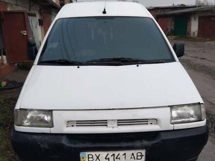 Белый Фиат Скудо, объемом двигателя 1.9 л и пробегом 390 тыс. км за 2500 $, фото 1 на Automoto.ua