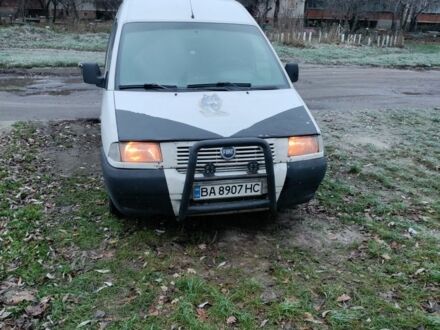 Белый Фиат Скудо, объемом двигателя 1.9 л и пробегом 320 тыс. км за 2300 $, фото 1 на Automoto.ua