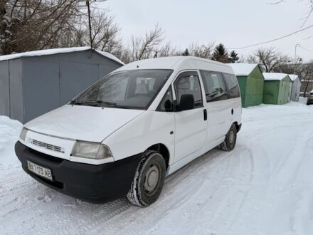 Белый Фиат Скудо, объемом двигателя 1.9 л и пробегом 275 тыс. км за 3000 $, фото 1 на Automoto.ua