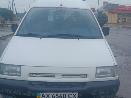 Белый Фиат Скудо, объемом двигателя 1.9 л и пробегом 299 тыс. км за 3000 $, фото 1 на Automoto.ua