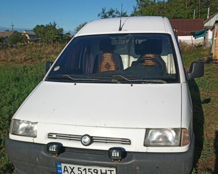 Белый Фиат Скудо, объемом двигателя 2 л и пробегом 325 тыс. км за 2600 $, фото 1 на Automoto.ua